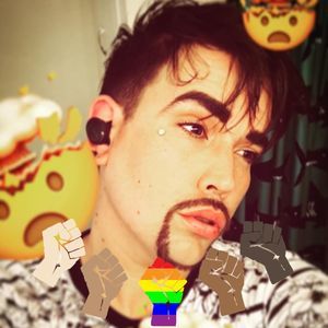 Meet your Posher, Elliot